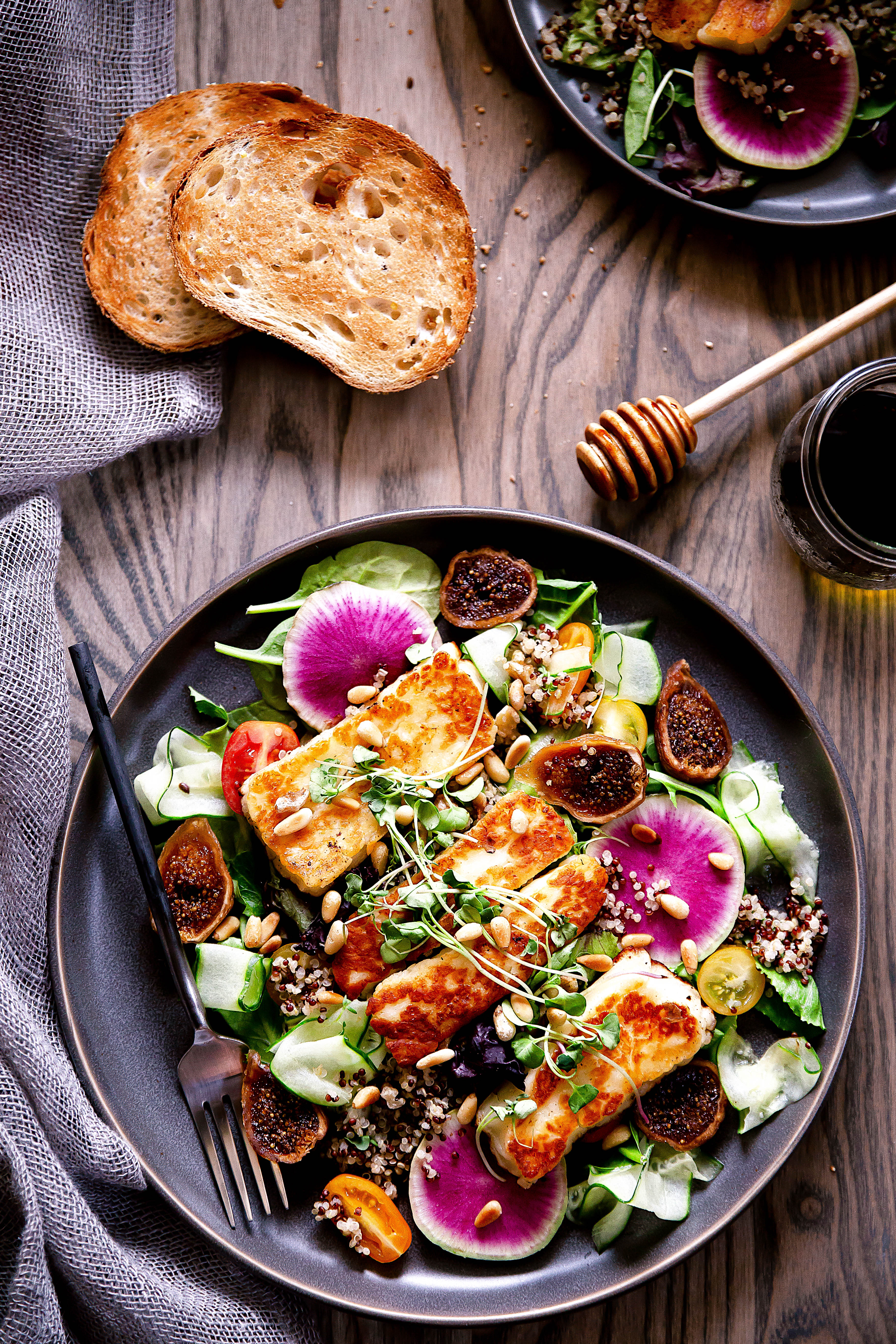 Grilled Halloumi Salad With Quinoa And Dry Figs - Food & Flair